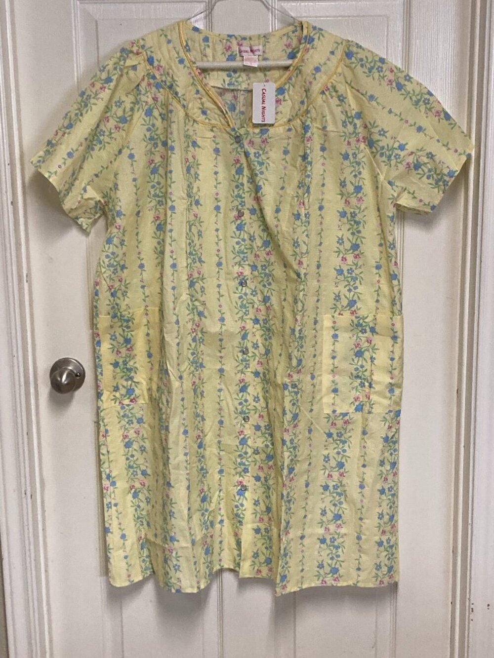 Women's nightgown New With Tags by Casual Nights yellow w/ floral pattern sze 2X